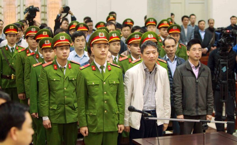 Trịnh Xuân Thanh trước vành móng ngựa