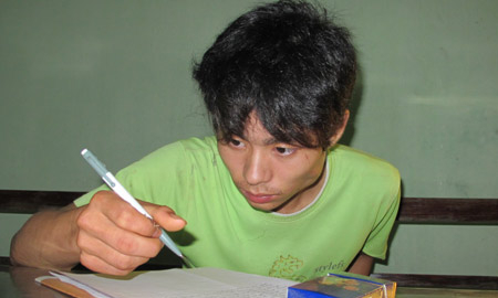 Hình ảnh sát thủ Lê Văn Luyện tại phiên tòa