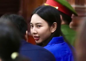 Nguyễn Thúc Thùy Tiên