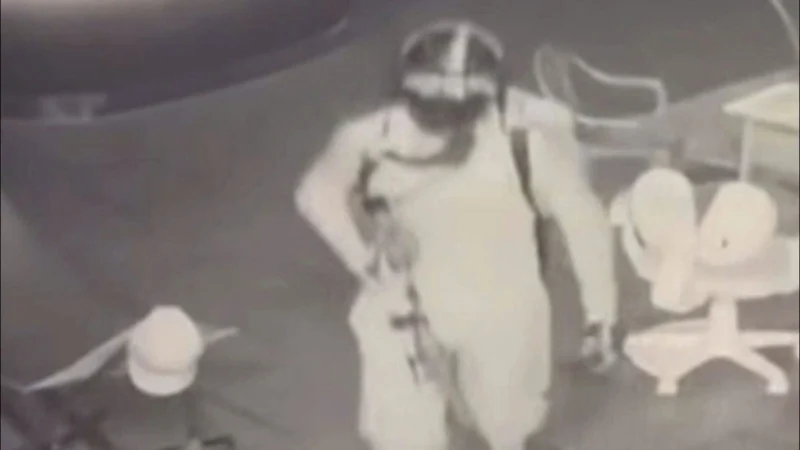 Lê Sỹ Tùng đột nhập vào nhà nạn nhân