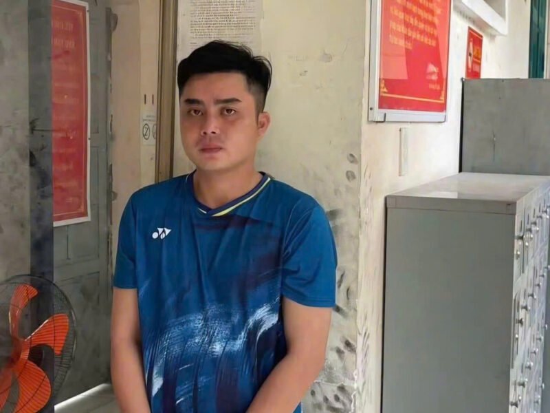 Nguyễn Hiền Phúc tại cơ quan công an